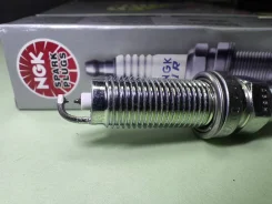 ����� ������ (4��) NGK Vezel Fit Shuttle Freed Jade Dilzkar7C11S ����