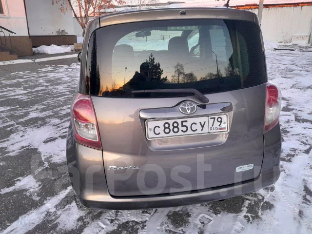 Toyota Ractis. ��������, ��������, 1.0 (87��.�.), ������, 241����. �� ����