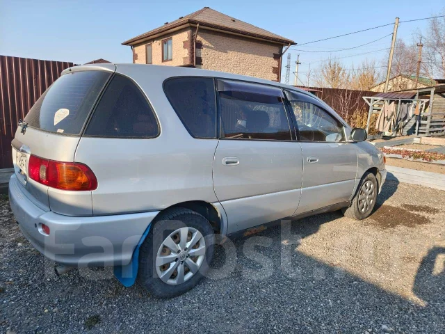 Toyota Ipsum. �������, ��������, 2.0 (135��.�.), ������, 350 000����. �� ����