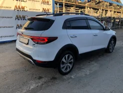 Kia Rio X-Line ����