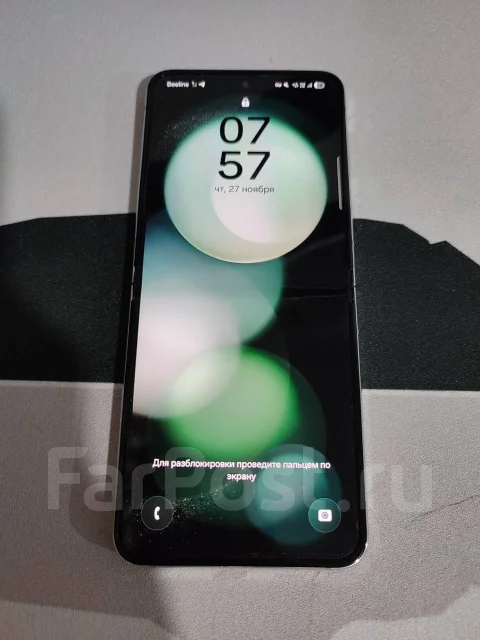 Samsung Galaxy Z Flip5. �/�, 512 ��, ��������� ����
