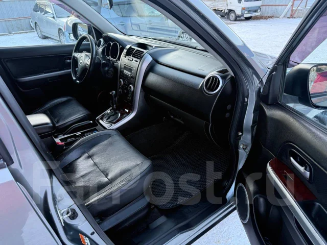 Suzuki Grand Vitara. �������, 4wd, 2.0 (140��.�.), ������, 181����. �� ����