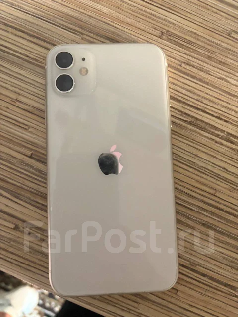 Apple iPhone 11. �/�, 64 ��, �����, 4G LTE ����
