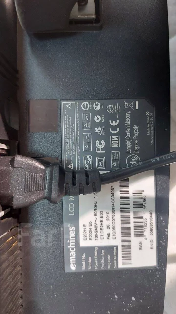 eMachines. 18.5", ���������� �� (LCD, LED, QLED) ����