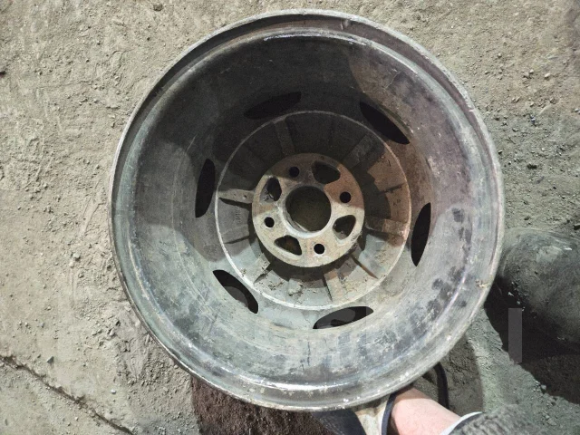 Status Goliath. 5.0x13", 4x98, ET40 ����