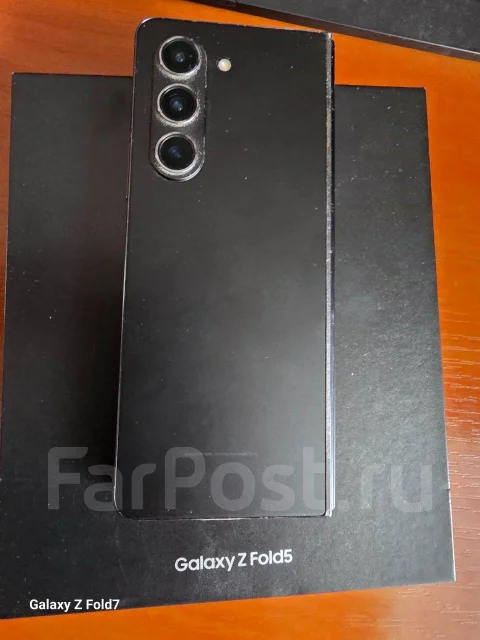 Samsung Galaxy Fold. �/�, 512 ��, �����, ������, 3G, 4G LTE, 5G ����