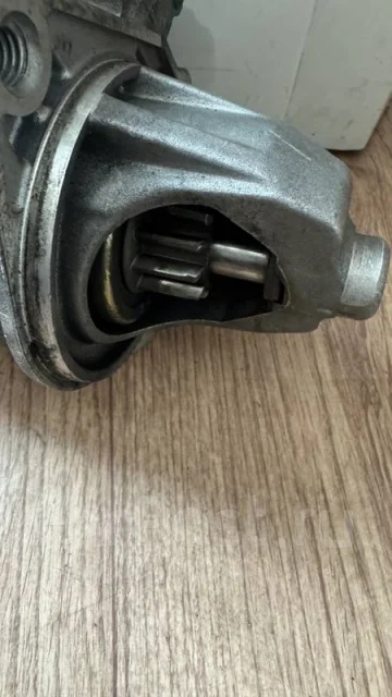 ������� Ford Focus YS4U11000AA ����