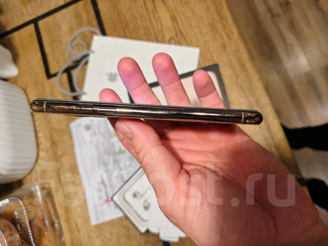 Apple iPhone 11 Pro. �/�, 64 ��, �������, 3G, 4G LTE, ������������ ������� ����