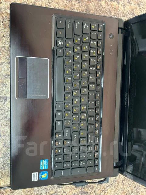 Lenovo G570. 15.6", 2,5����, ��� 4 ��, ���� 500���, WiFi: 1, Bluetooth: 1 ����