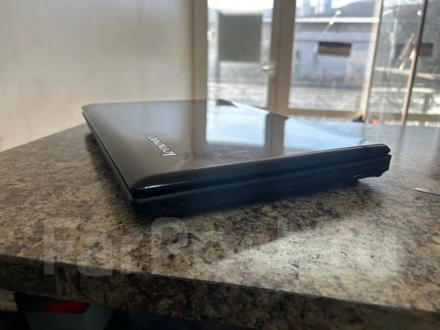 Lenovo G570. 15.6", 2,5����, ��� 4 ��, ���� 500���, WiFi: 1, Bluetooth: 1 ����