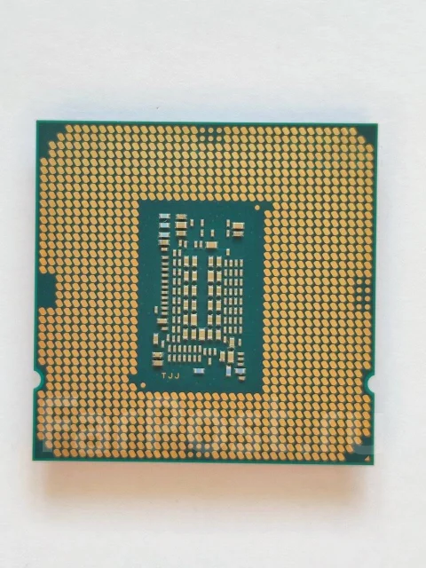 Intel Pentium Gold G6400 ����