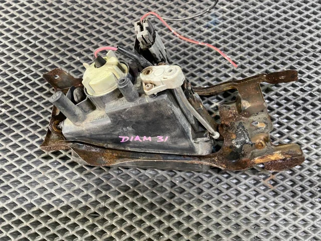������� Mitsubishi Diamant, F31A, F36A, F41A, F46A, F47A, 1995-1999 11487117R ����
