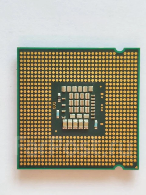 Intel Core 2 Duo E8400 ����