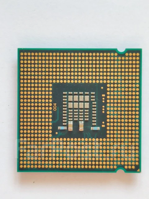 Intel Pentium E5700 ����
