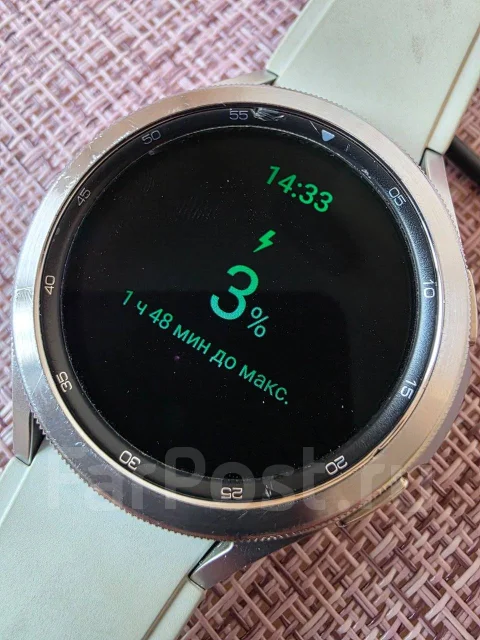 Samsung Galaxy Watch4 Classic ����