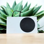 Microsoft Xbox One S ����
