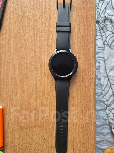 Samsung. GPS, NFC, IP67 ����