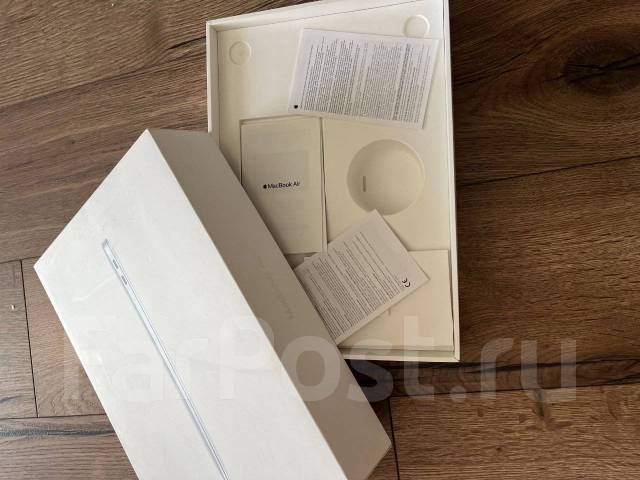 Apple MacBook Air 13 2018. ��� 8 ��, ���� 256���, WiFi: 1, Bluetooth: 1 ����