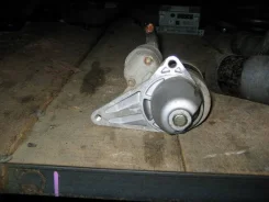 ������� Nissan Primera 01-08 233006N205 P12 QR20DE 233006N205 ����