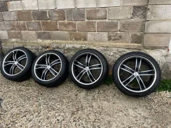 ������� ���� R22. ����� � ����. x22" 5x120 �� 72,6���. ����