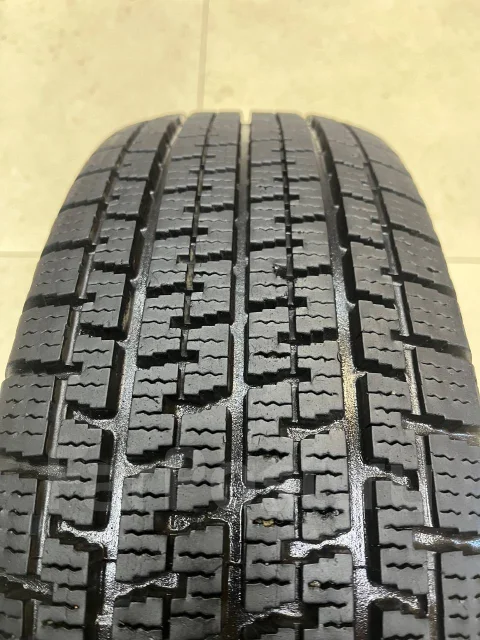 Yokohama Guardex 600. ������, ��� �����, �/�, ����� �� 5 % ����