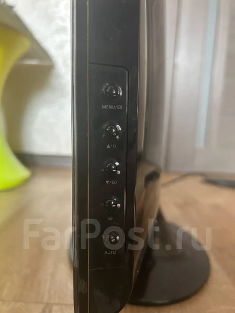 Samsung. 22" ����
