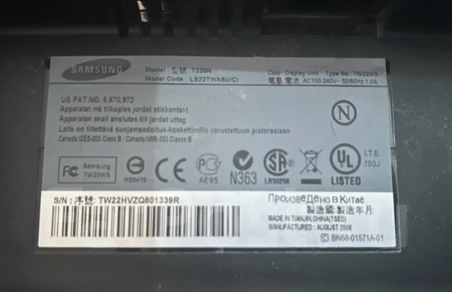 Samsung. 22" ����