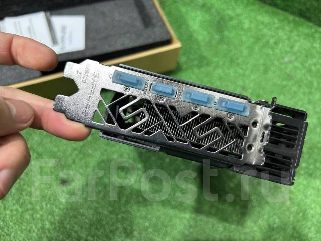 Radeon RX 5700 XT ����