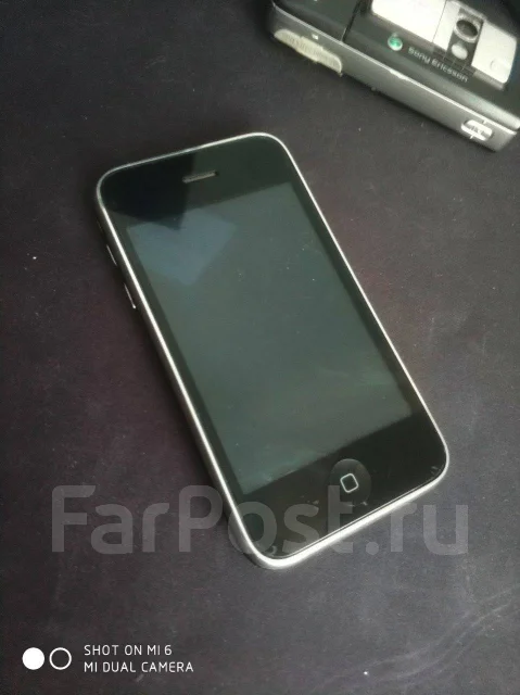 Apple iPhone 3GS. �/�, 8 ��, ������, 3G ����