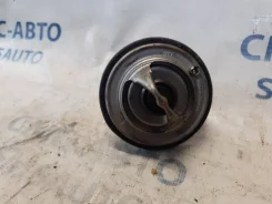 ��������� Audi A8 077121113D D3 077121113D ����