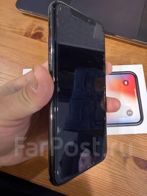 Apple iPhone X. �/�, 64 ��, ������, 4G LTE, NFC ����