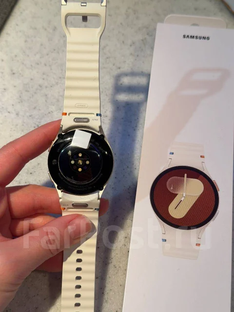 Samsung Galaxy Watch7 ����