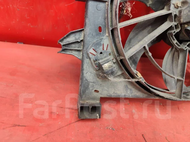 �������� ����������� Renault Duster 2012- 214814567R 1 214814567R ����
