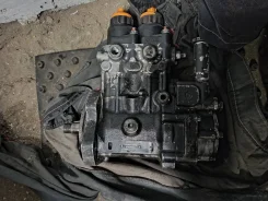 Komatsu ����