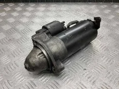 ������� Volkswagen Passat 2002 068911024F 068911024F ����