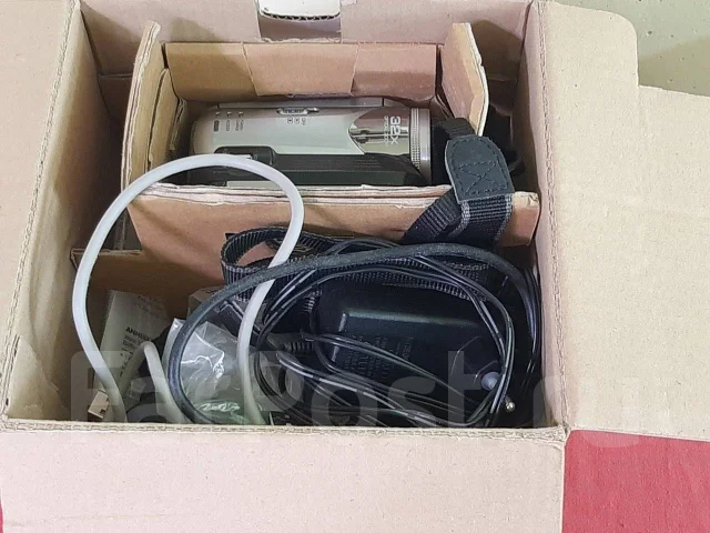 JVC Everio ����