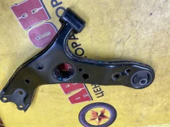����� �������� Toyota Auris 07-11 AW1360526R, �������� ������ AW1360526R ����