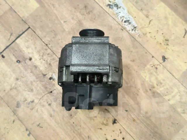 ��������� AUDI A4 06D903016A B7 8E ALT 06D903016A ����