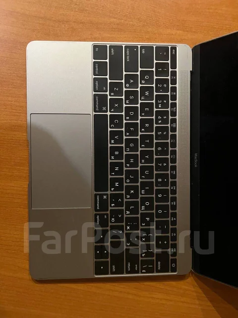 Apple MacBook 12. 12", 1,1����, ��� 8 ��, ���� 256���, WiFi: 1, Bluetooth: 1, ����������� �� 8��. ����