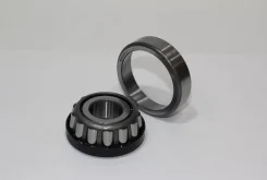 ��������� 30304J (NSK) Land Cruiser HZJ80/105 90-06 30304 AJR (KOYO) HR30304BJ (NSK) 30304A (NTN) 20*52*16.25 HICAP30304AJR2 ����