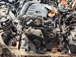 ��������� (���) 2.0 TFSI CES Audi TT 8J 06J100032K 06J100032K ����