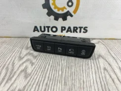 ������ ����������� Mazda CX-30 D42C66170 D42C66170 ����