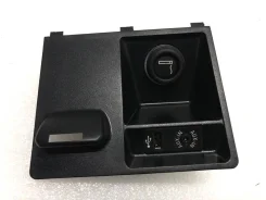 Usb ������� BMW X5 2012 84109237653 E70 N57D30B 84109237653 ����