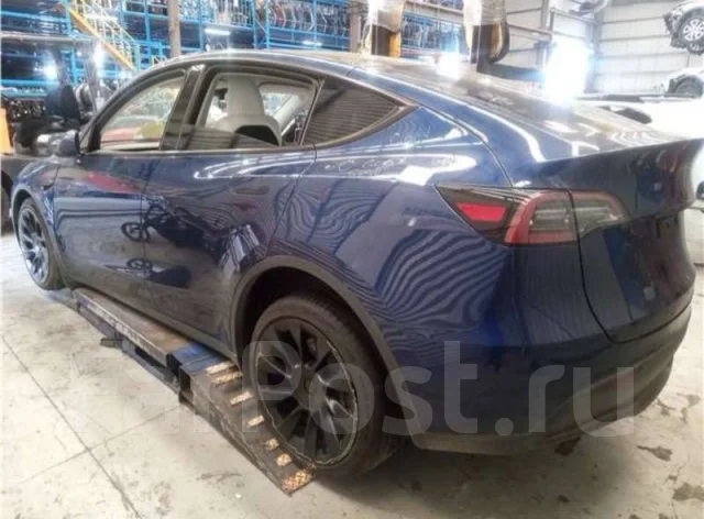����� Tesla Model Y 2023 SY6LR ����