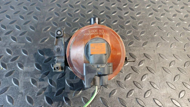 ���� ��������������� ������ Ford Focus/2 2004-2011 3M5115K201AB ����