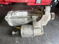 ������� Volkswagen Transporter 02E911024H T5 2.0 TDI 02E911024H ����