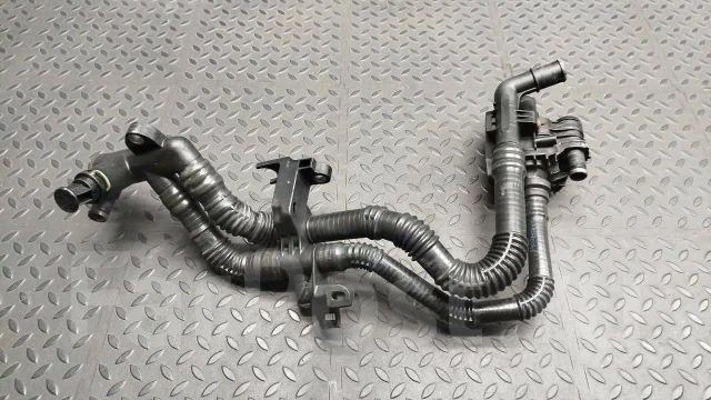 ��������� Ford Focus/2 2004-2011 1313841 ����
