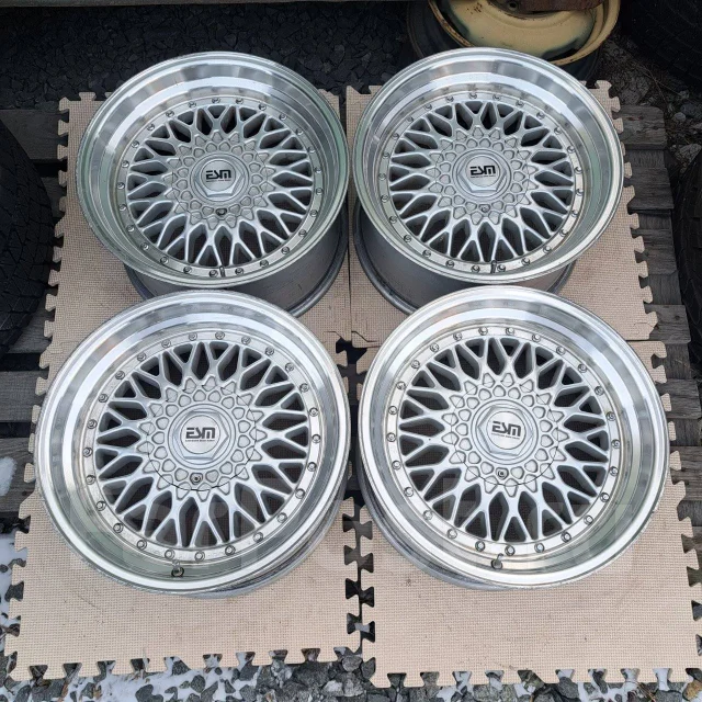 ESM. 8.5x17", 5x100, ET20 ����