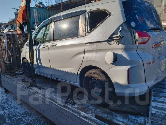 Honda Freed. GB5, L15B ����