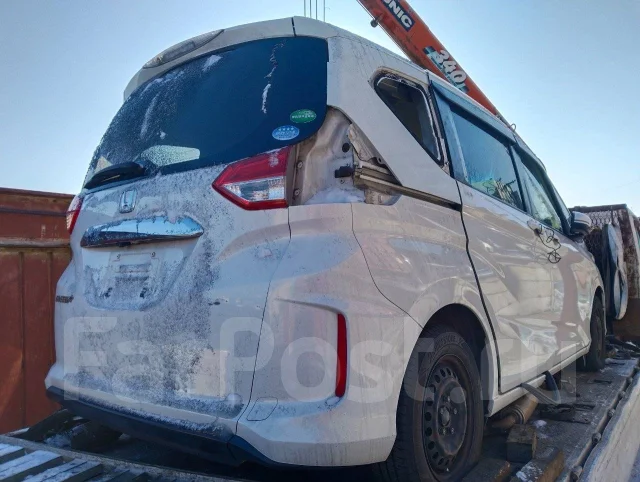 Honda Freed. GB5, L15B ����